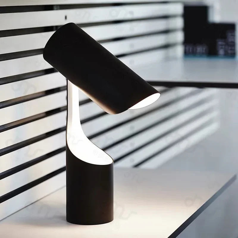 Arcéon Desk Lamp